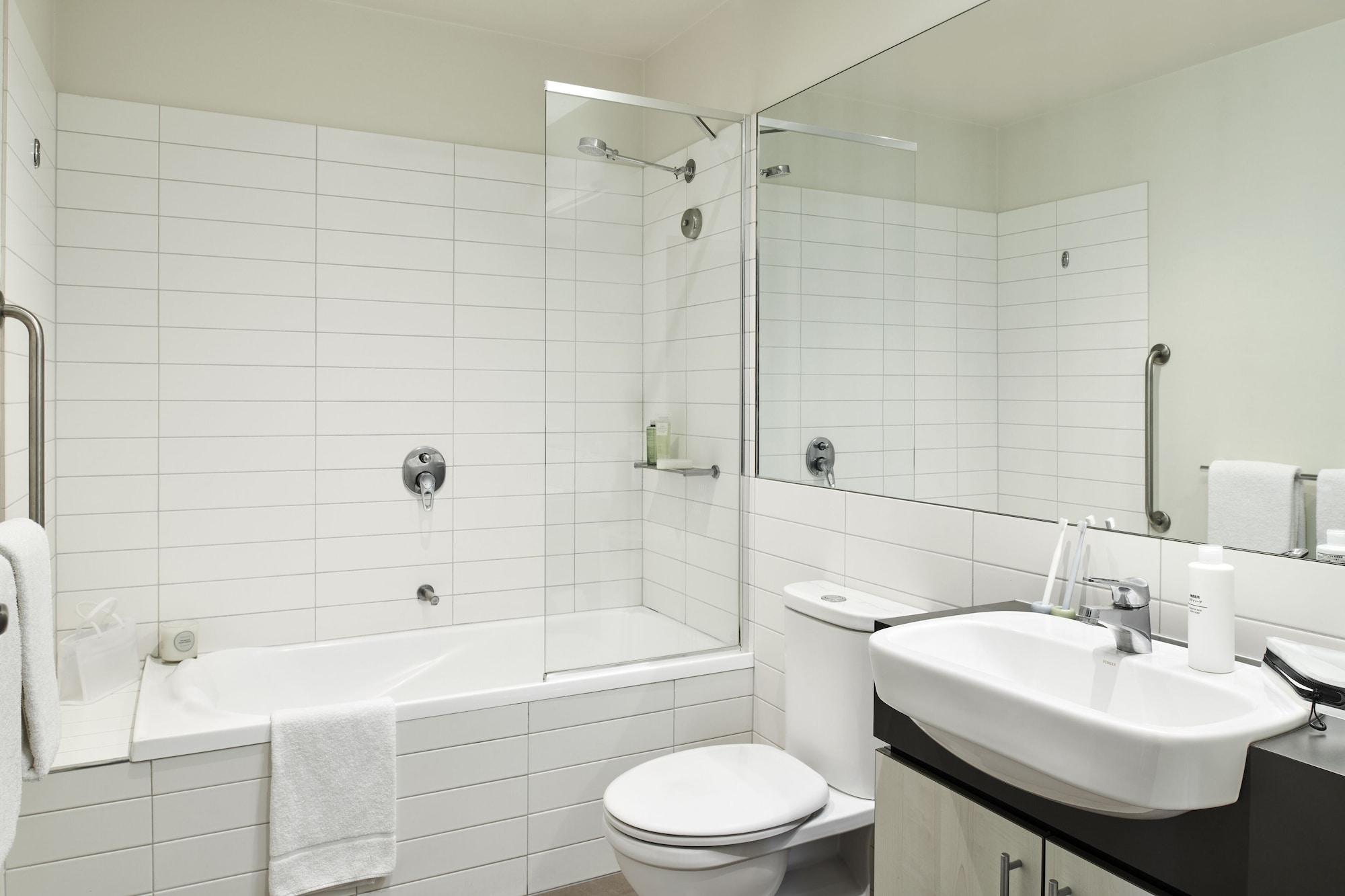 Punthill Essendon Aparthotel Melbourne Bagian luar foto