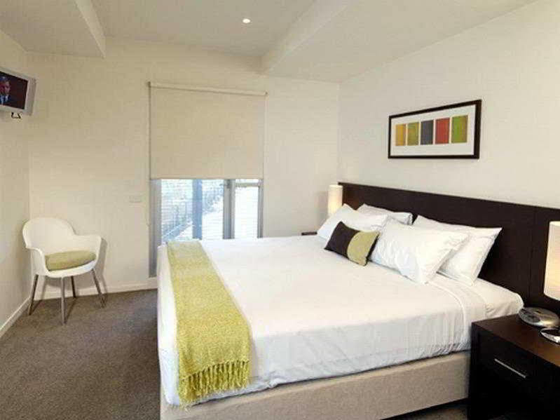 Punthill Essendon Aparthotel Melbourne Bagian luar foto