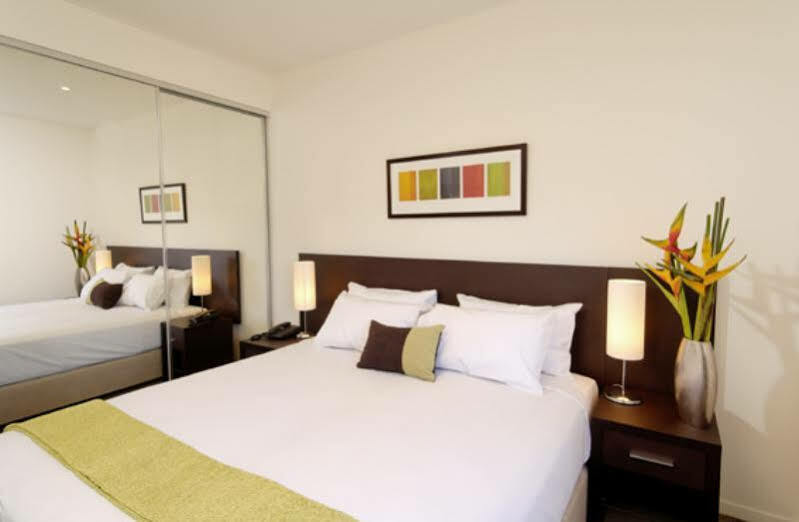 Punthill Essendon Aparthotel Melbourne Bagian luar foto